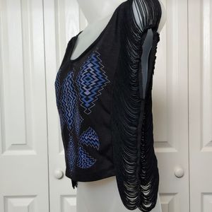 ❤️Black Poppy top with side fringe black & blue print sleeveless 🤍size XS